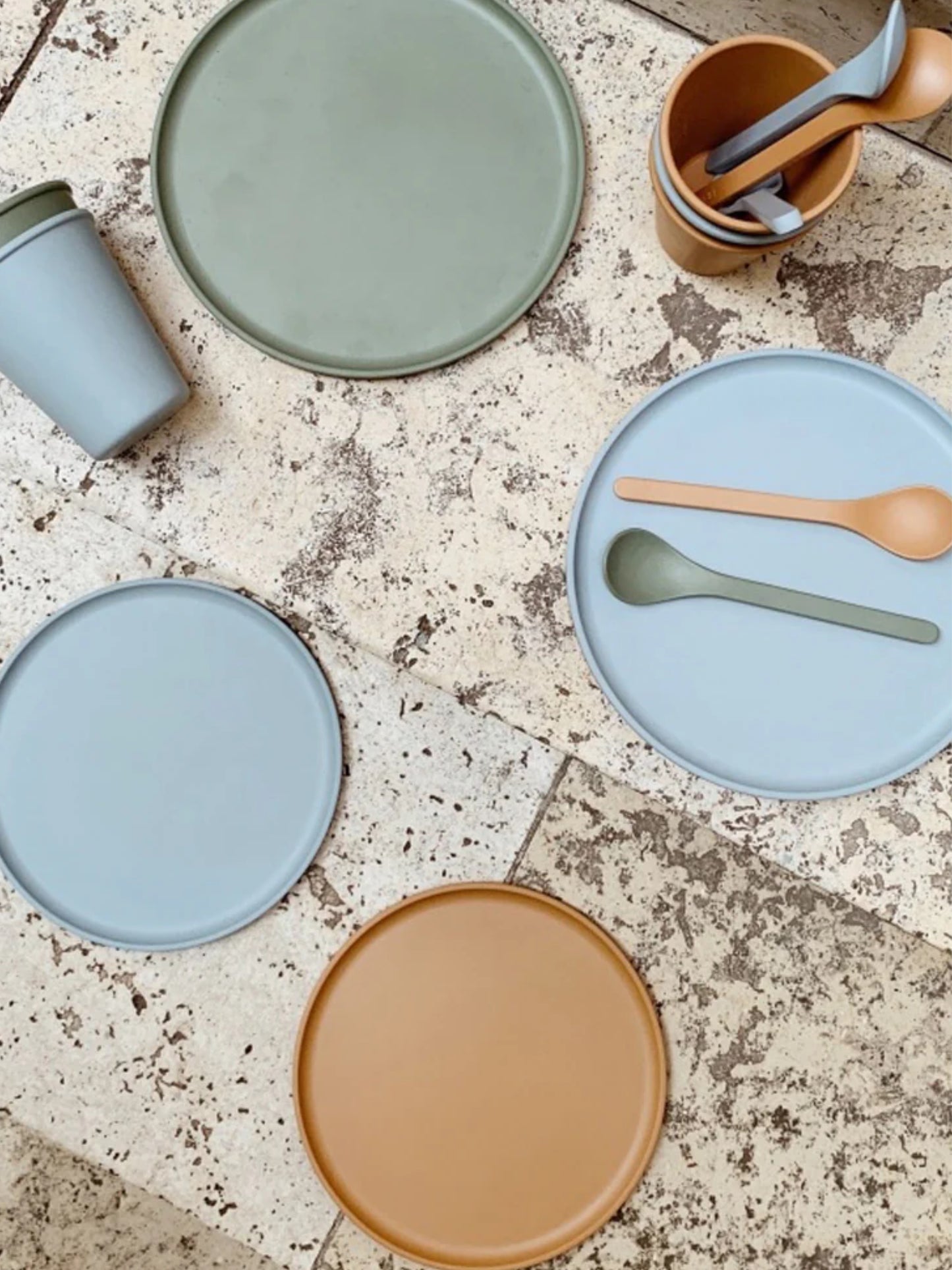 Brand New Liewood Bamboo Plates 6 Pack