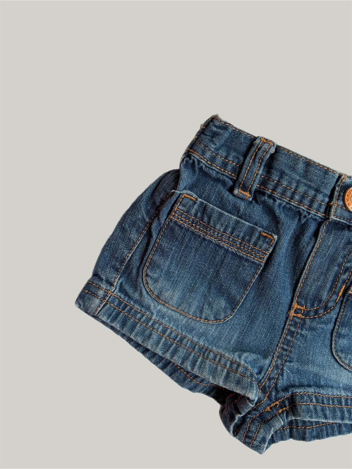 Like New Old Navy Cotton Shorts 12 to 18 Months