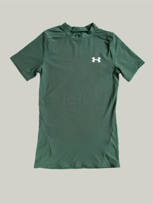 Like New Under Armour Rash Vest 8 to 9  Years