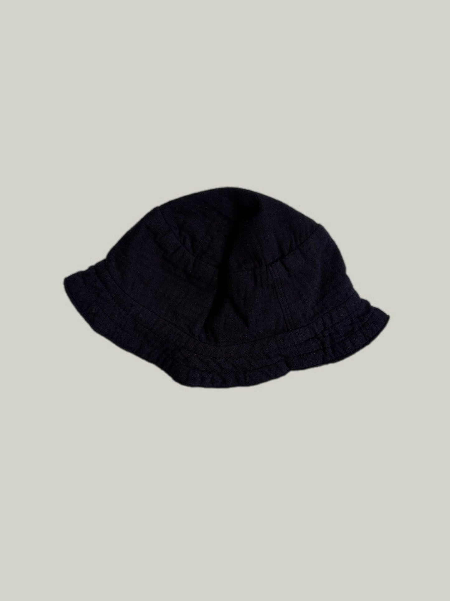 Like New Fred & Flo Black Bucket Hat