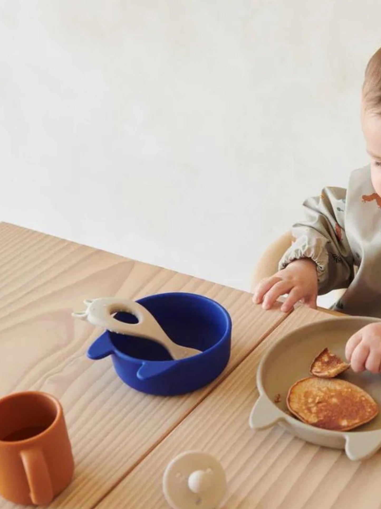 Brand New Liewood Viv Silicone Tableware Mr Bear