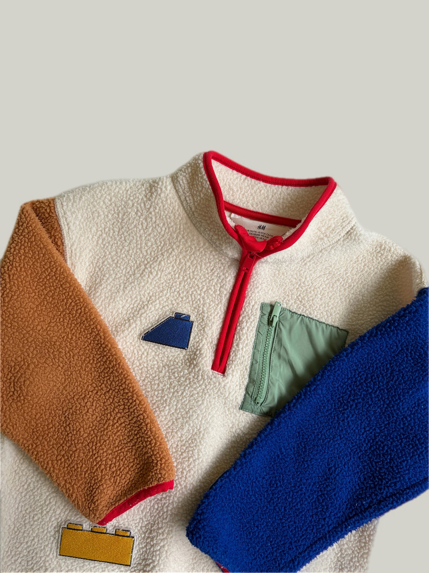 Excellent Condition H&M Lego Fleece 4 to 6 Years